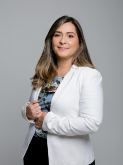 Luciana de Oliveira Campolina
